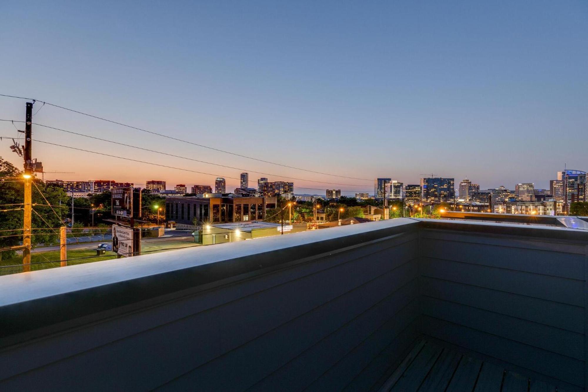 Вилла Downtown Dolly - Heart Of Gulch - Rooftop Hot Tub Нэшвилл Экстерьер фото